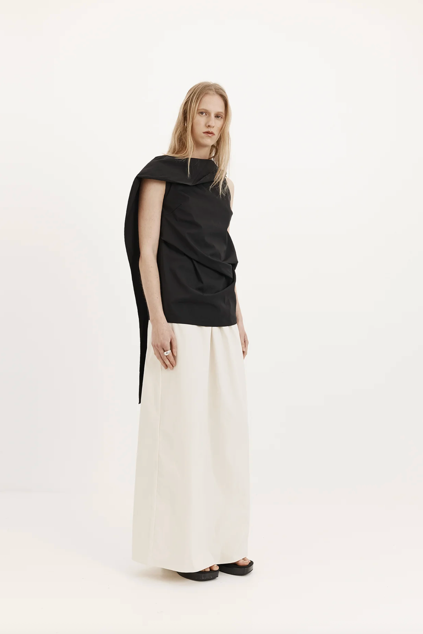 Laro Top Black Tech Taffeta