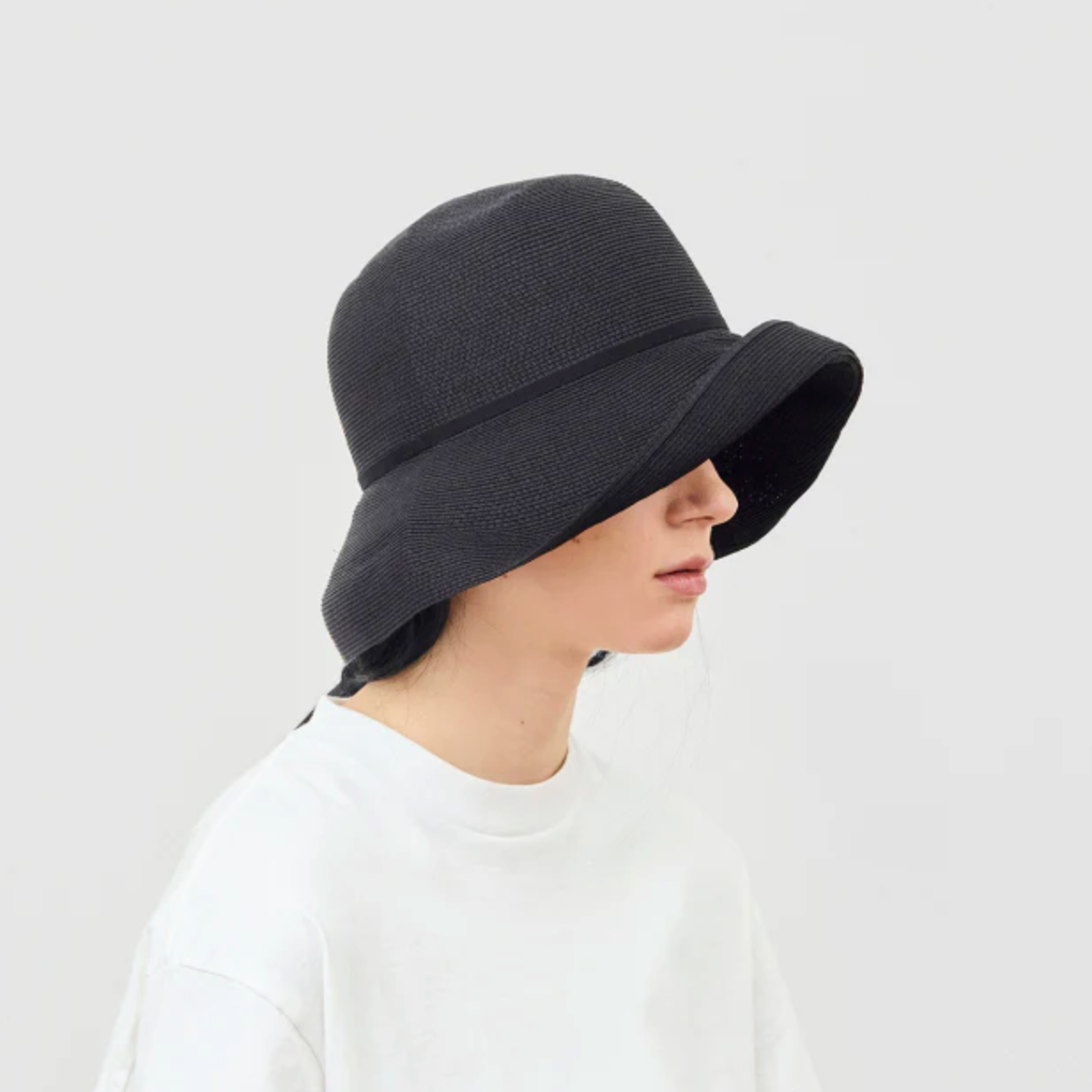 Paper Braid Light Hat Wide Rim Black and Black